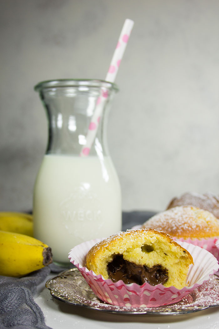Bananen-Muffins mit Nutella-Kern - Rezept | verzuckert-blog.de