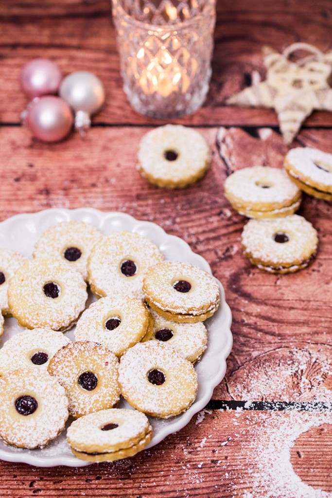 Spitzbuben / Hildabrötchen - Rezept | verzuckert-blog.de Spitzbuben / Hildabrötchen - Rezept | verzuckert-blog.de