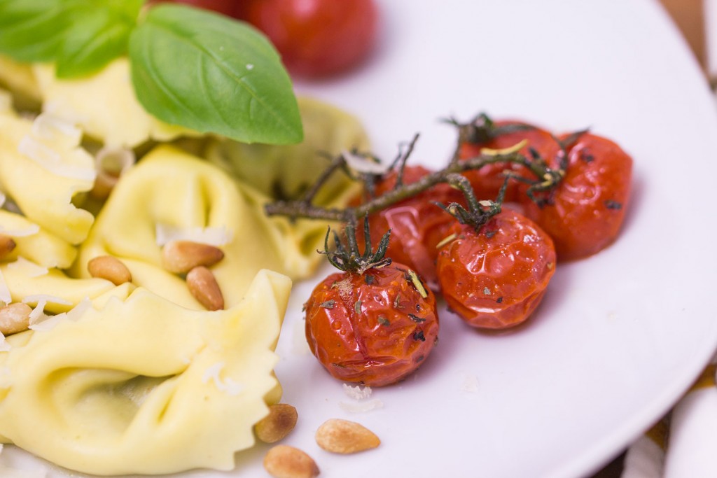 Tortellini mit karamellisierten Tomaten - Rezept | verzuckert-blog.de Tortellini mit karamellisierten Tomaten - Rezept | verzuckert-blog.de