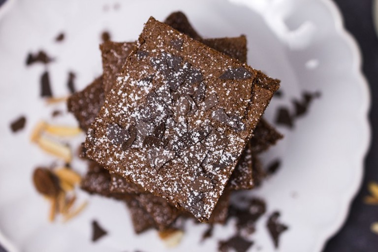 Brownies mit gerösteten Mandeln - Rezept | verzuckert-blog.de
